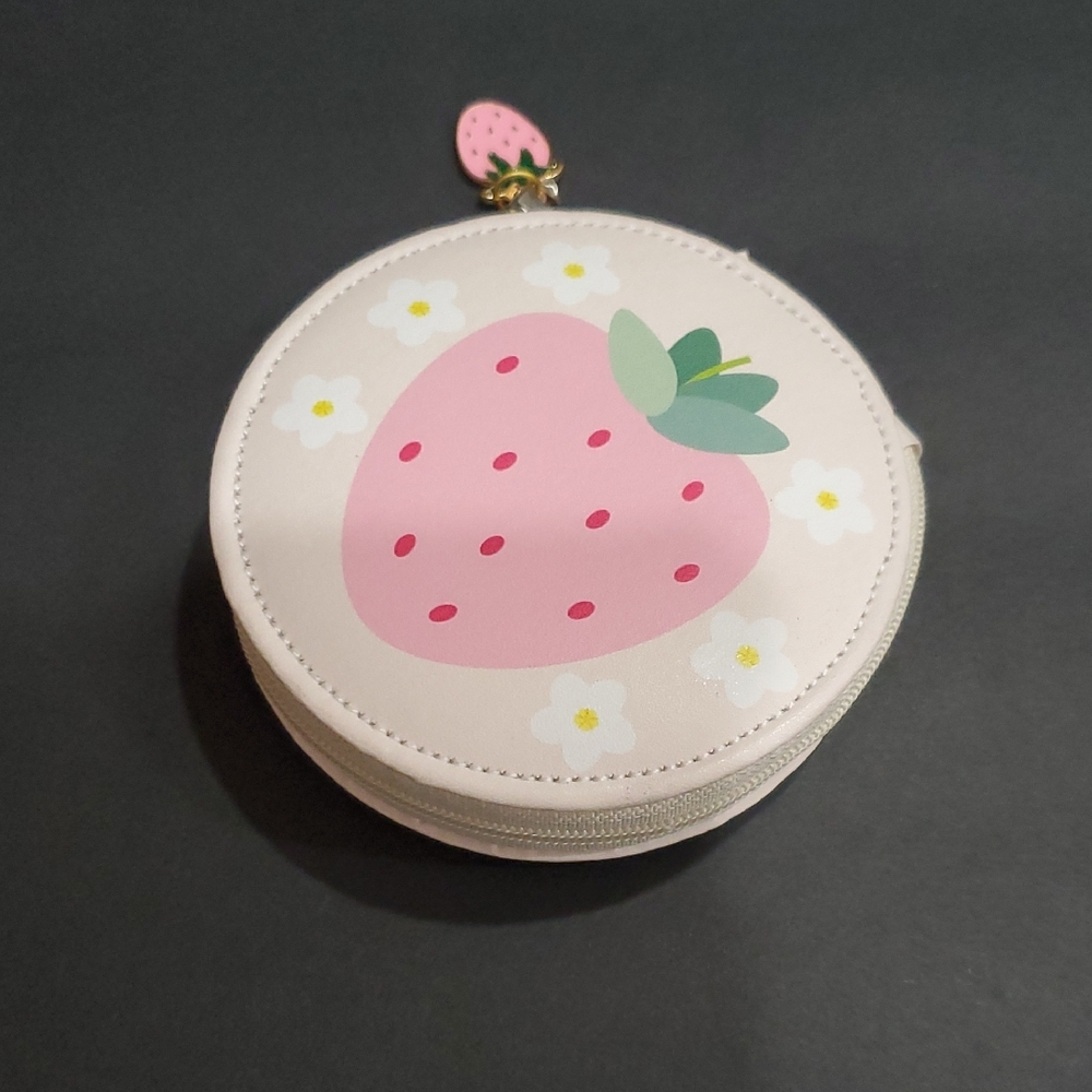 Light pink Strawberry and flower print nail manicure kit set with round case new